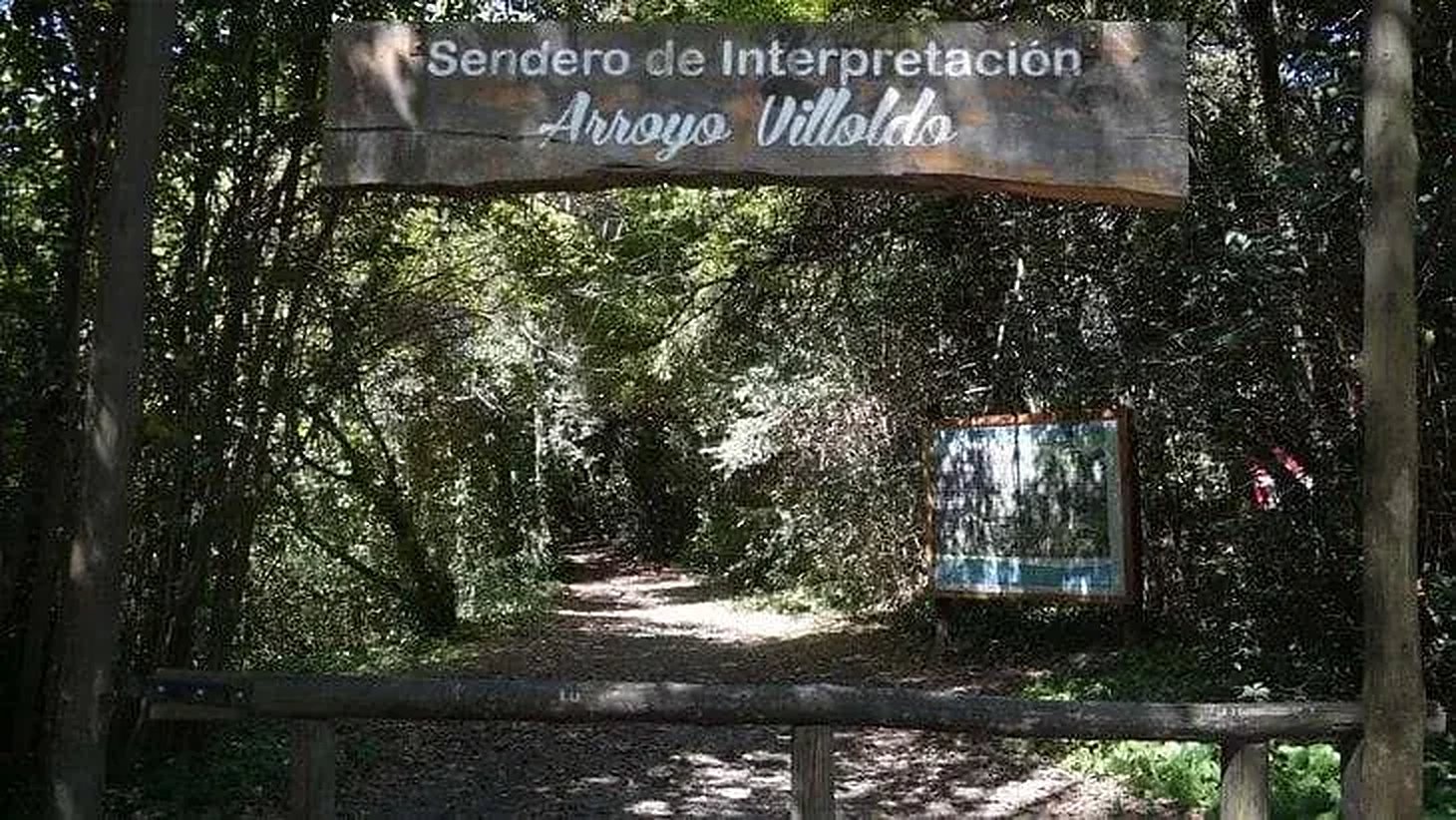Entrada al Sendero de Interpretacion Arroyo Villoldo